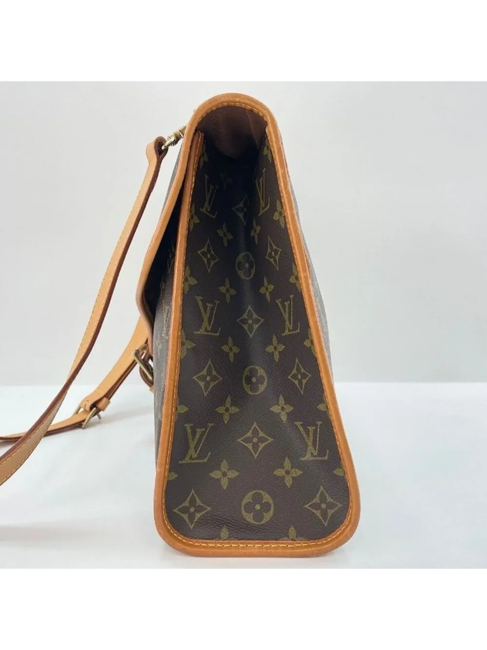 Louis Vuitton Handbag Beverly